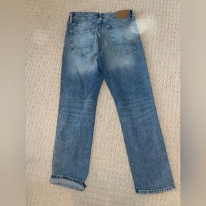 Only worn once.